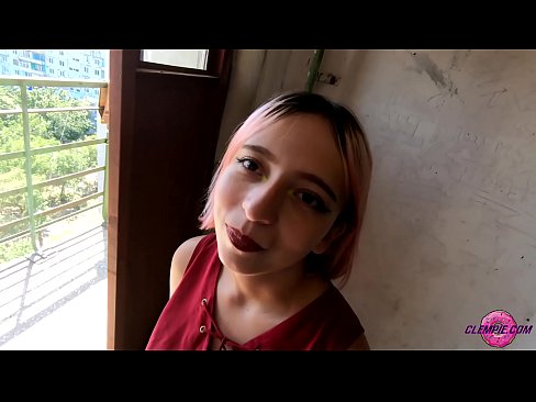 ❤️ Sensuele studente pijpt een vreemdeling in de outback - Cum On His Face ❤️ Porno fb at us ❌❤